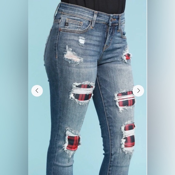 Judy Blue - Mid Rise Red Buffalo Plaid Skinny Jeans - Size 29/9 - NWT - Picture 4 of 15